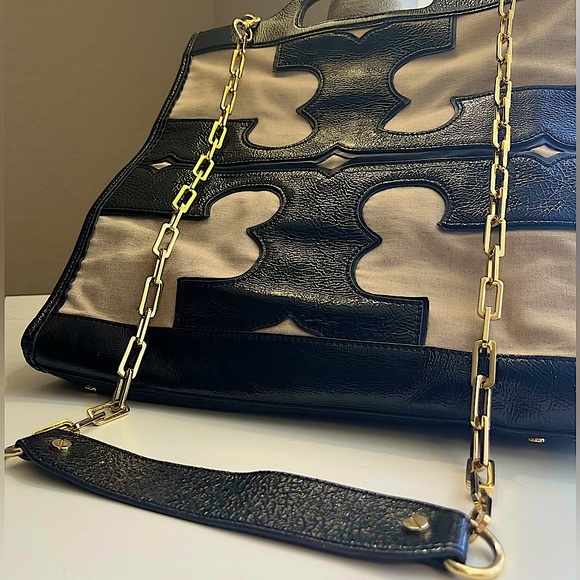 Tory Burch Tote Bag 🧡 - Picture 3 of 9